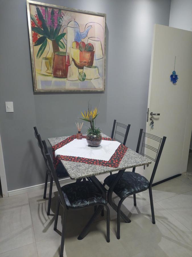 Otimo Apartamento Sobreloja Com Wifi E Estacionamento Incluso 마링가 외부 사진